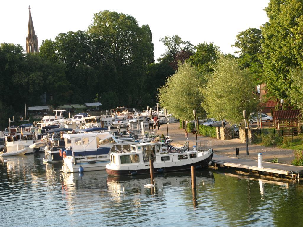 Les Chambres De L'Ile Longeville-les-Metz Bagian luar foto